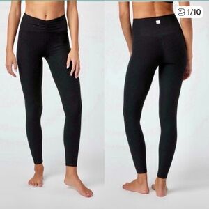 VUORI Elevation Ruched Legging. Black
 Heather . Size XS